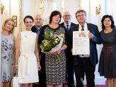 Die am Projekt Beteiligten freuen sich über die Auszeichnung in Prag