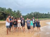 Mitglieder:innen von AIESEC am Strand